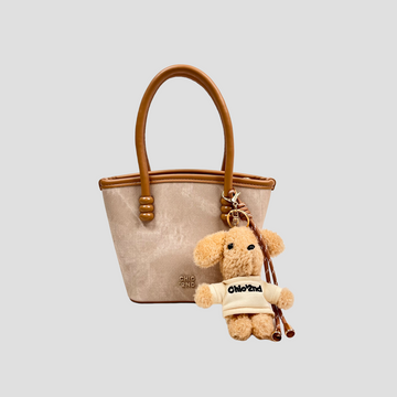 Túi Xách Nữ Kiểu Xô Da Lộn Phối Charm Gấu