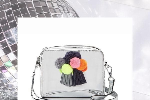PomPom & Tassel - 2 Điểm Nhấn Quan Trọng Giúp Túi Xách Của Bạn Thêm Cool