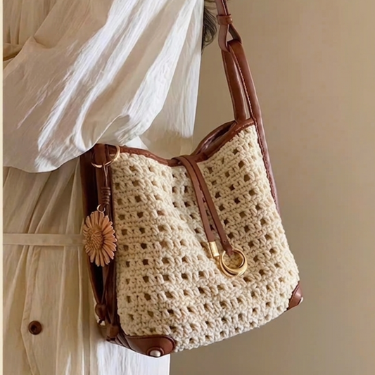 Túi Xách Lưới Vải Kiểu Xô Phối Charm Hoa