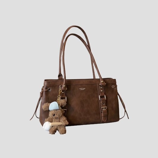 Túi Xách Nữ Da Đai Dọc Cá Tính Phối Charm Gấu