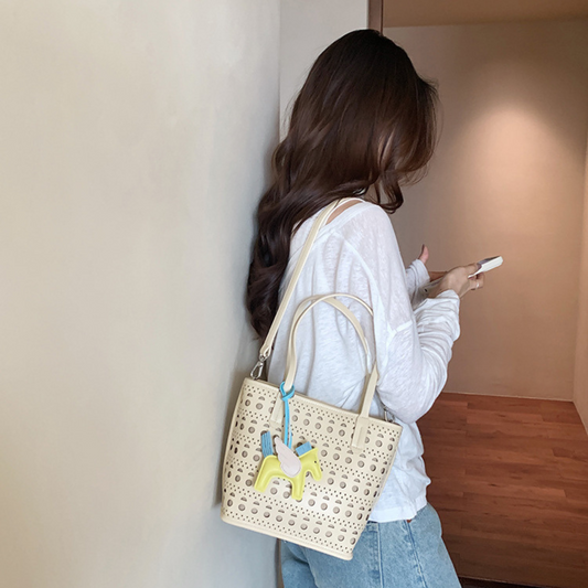 Túi Xách Nữ Da Hoạ Tiết Phối Charm Ngựa