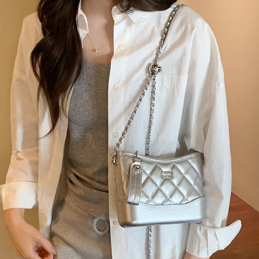 Túi Xách Nữ Da Ô Trám Phối Charm