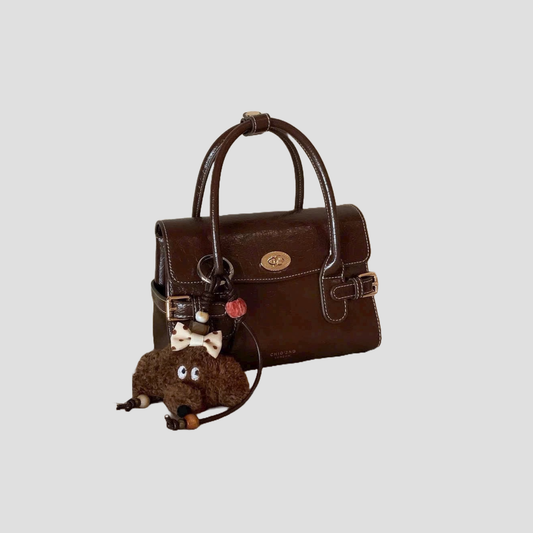 Túi Xách Nữ Hộp Nắp Gập Cổ Điển Phối Charm Gấu