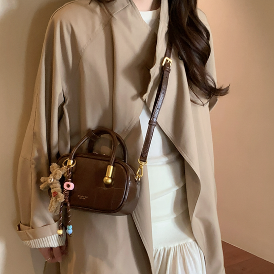 Túi Xách Nữ Hộp Quai Phối Kèm Charm Gấu