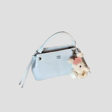 Túi Xách Nữ Kiểu Hình Thang Phối Charm Gấu