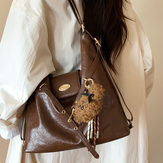 Túi Xách Nữ Kiểu Hobo Nắp Gập Phối Charm Gấu